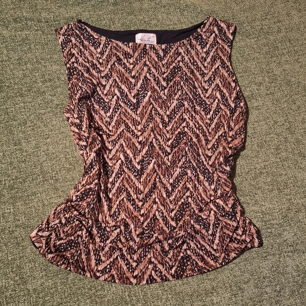 Women's Black and Brown Patterned Top